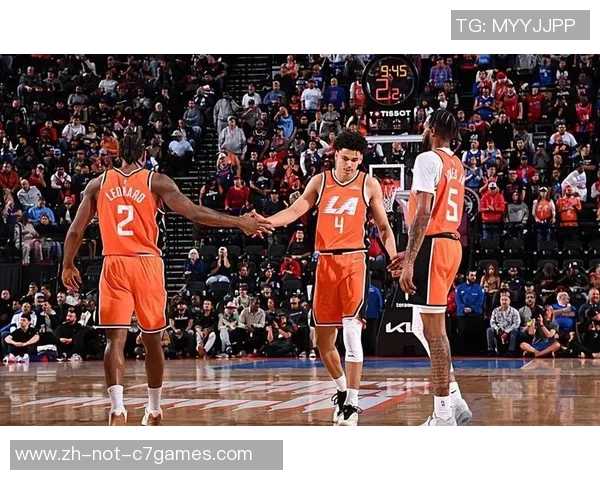 弹无虚发拿下高分！快船锋线大将短时间内应该能坐稳先发方位了？